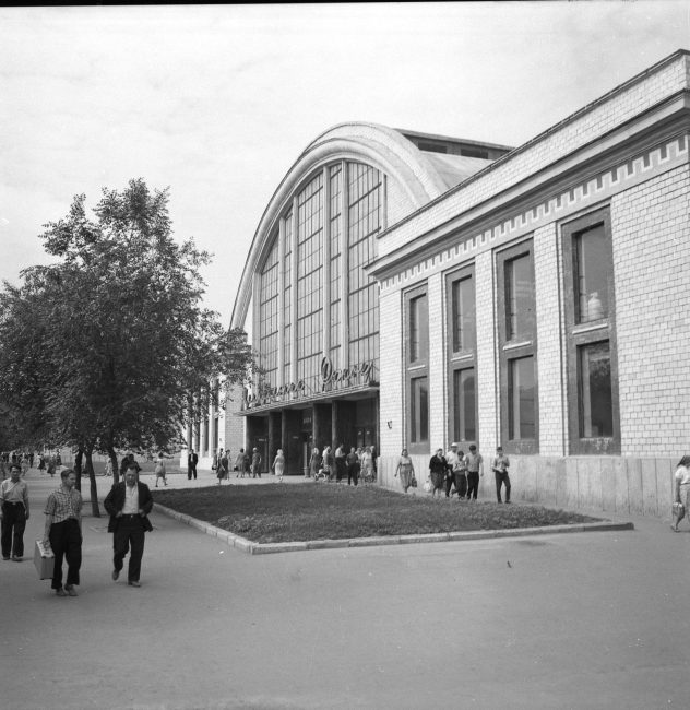 Фото: архів Державної бібліотеки імені В.Г. Заболотного, 1965
